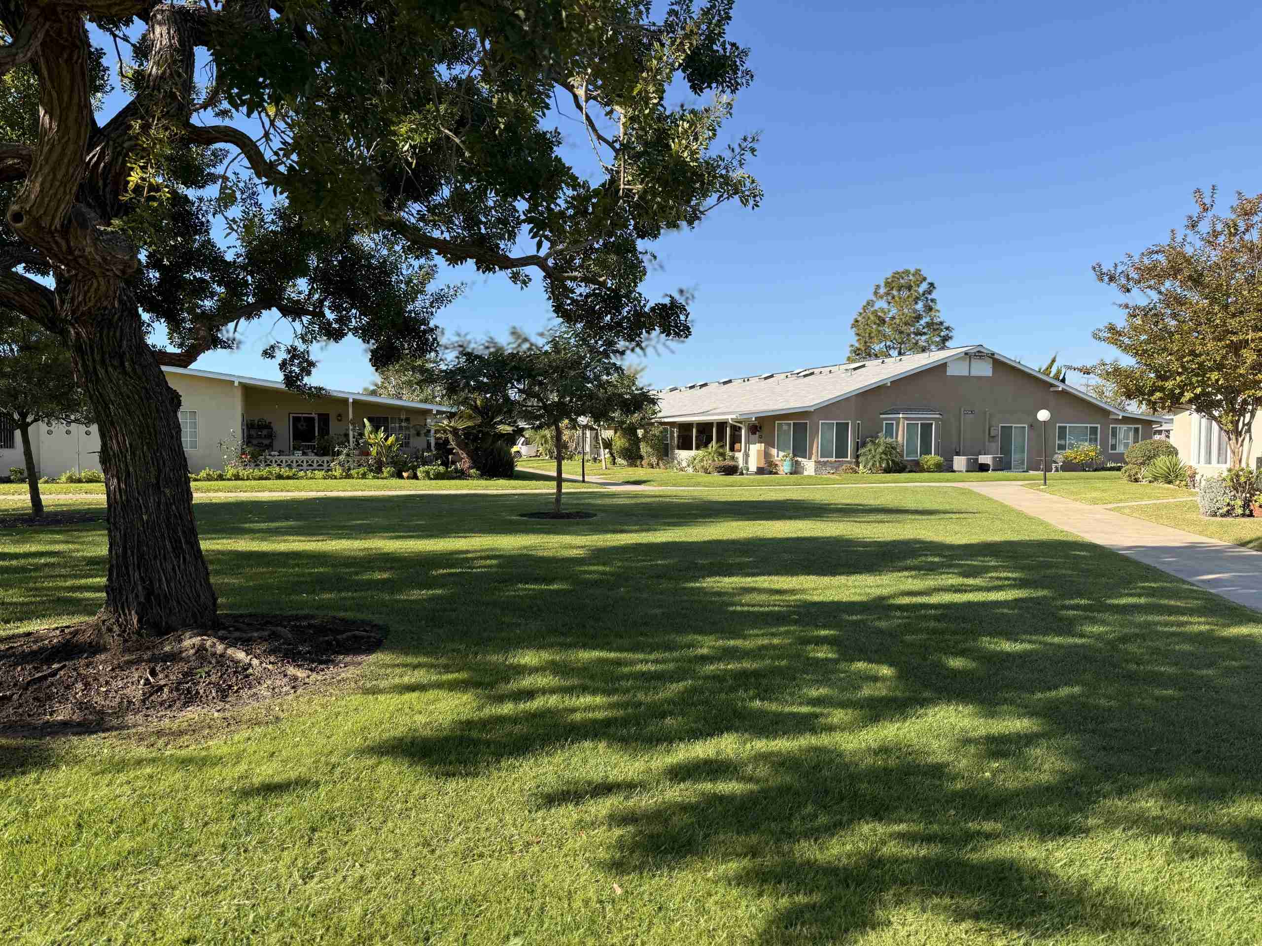 Downsizing Tips for Moving to Leisure World Seal Beach