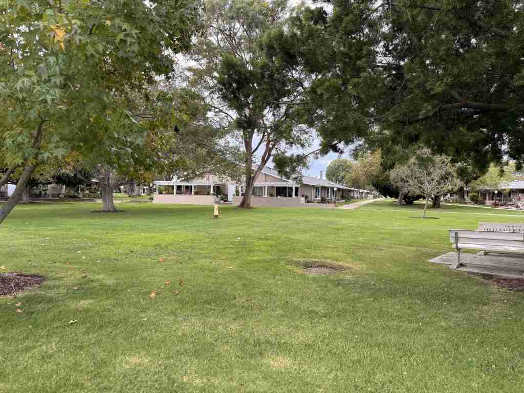 Mutual 4 yard Leisure World Seal Beach