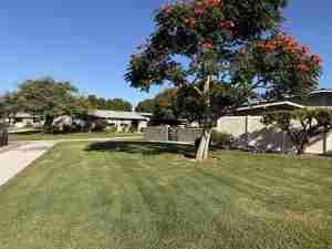 Mutual 7 Leisure World Greenbelt and Walkway